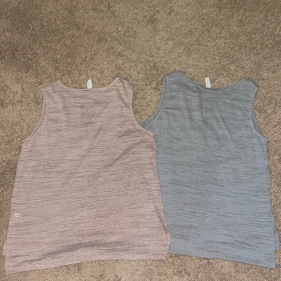 Wishlist Bundle of Two Tank Tops- Size Large - 1 Beige/Tan & 1 Gray - Picture 2 of 8